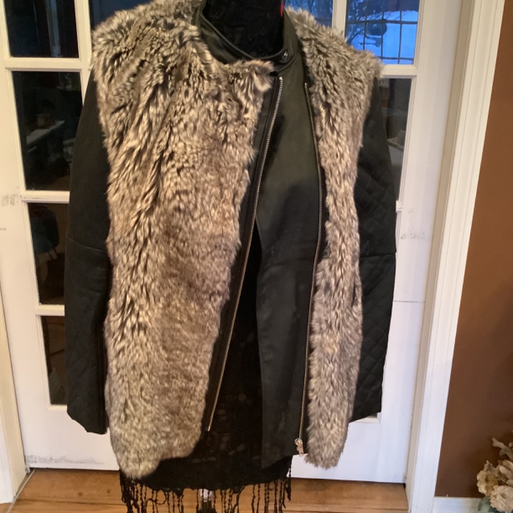 Leather Jacket with fur - Picture 2 of 8